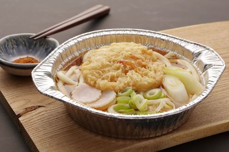 ヤマヨ 鍋焼きうどん